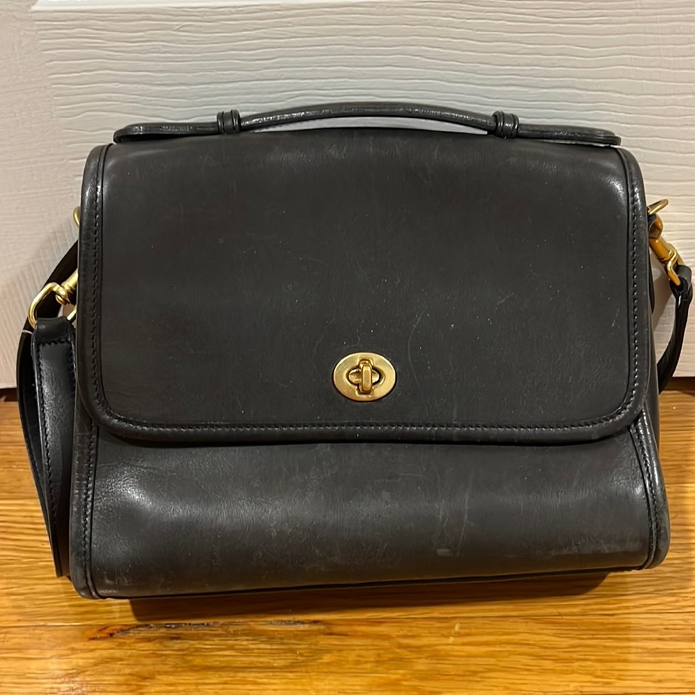 COACH Vintage Court Leather Crossbody/Handbag